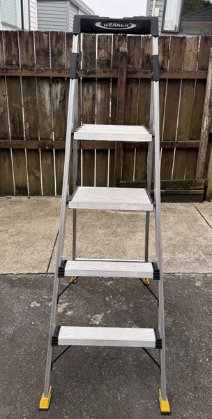 Werner Twin Platform Step Stool Ladder 4 Step Aluminium Carousel 1