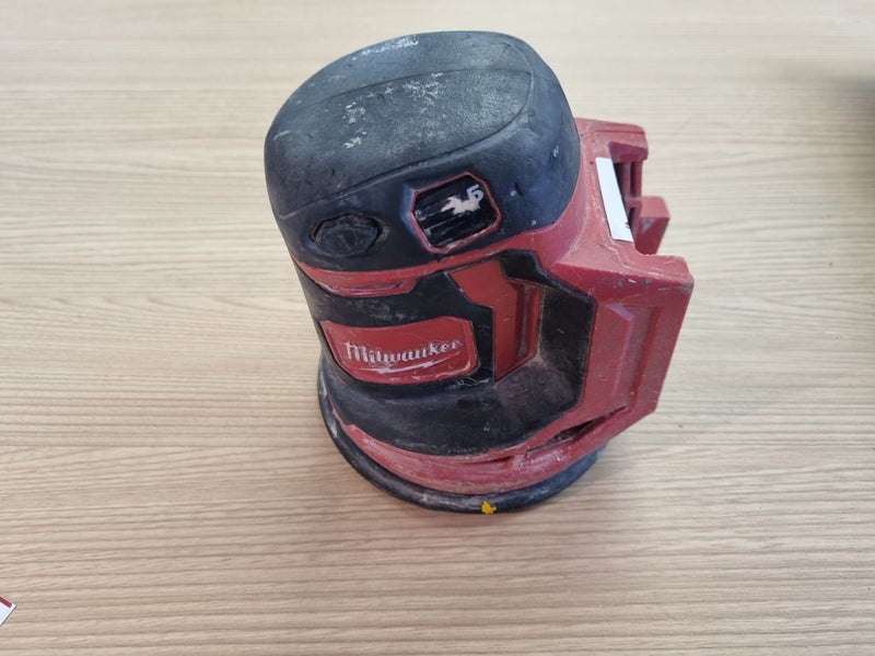 Milwaukee 18V Random Orbital Sander 125mm M18 BOS125 Carousel 1