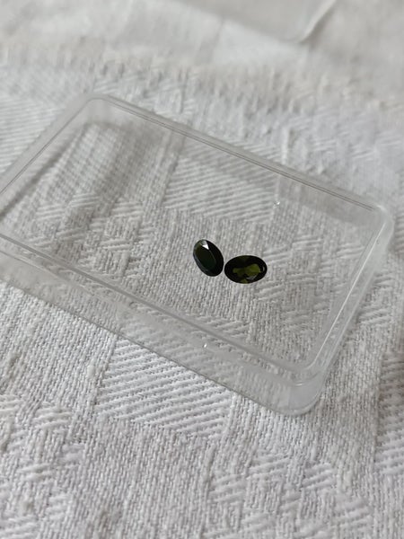 pair real natural Tourmaline - oval - 0.93ct. Carousel 11