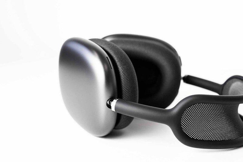 Apple AirPods Max (USB-C, Midnight) Carousel 8