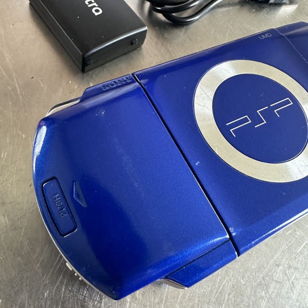 electric blue PSP1000 console bundle Carousel 2