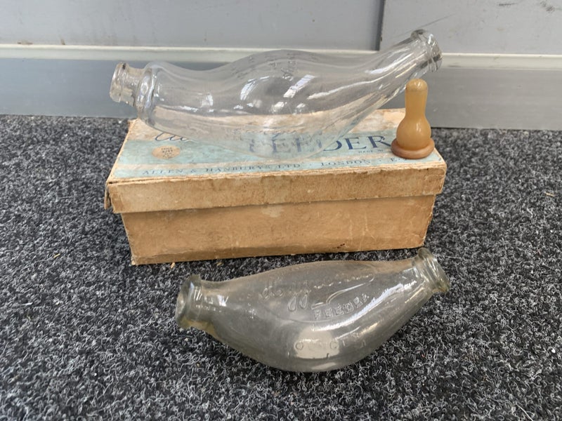 Baby feeder bottles Carousel 1