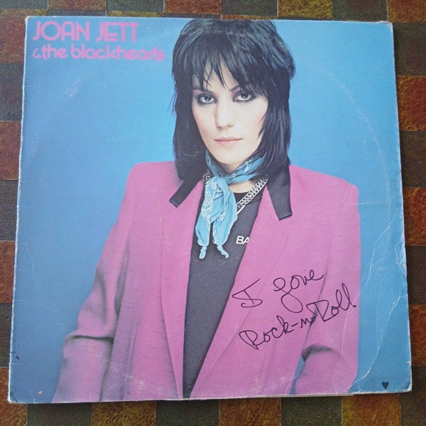 Joan Jett & The Blackhearts ~ I love Rock 'N Roll ~ Vinyl Record Carousel 1