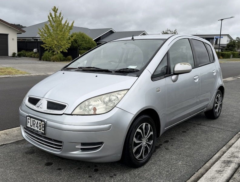 2003 Mitsubishi Colt