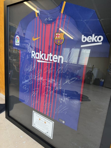 $1 RESERVE Framed 2017–18 FC Barcelona Jersey – Messi Iniesta Suárez + Squad