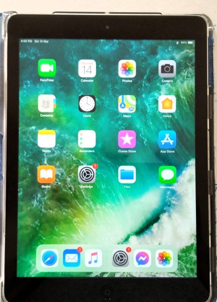 Apple Ipad Air Model A1474 Computer 16 GB Hard Drive Hand Held Tablet + Cover Carousel 1