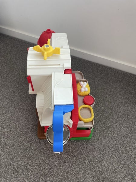 Fisher-Price Little People Farm Carousel 4