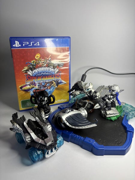 Skylanders Dark Superchargers Starter Pack PS4 Carousel 1