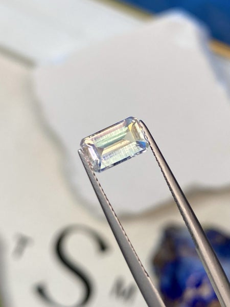 $1RES ~ 1.40ct Rainbow Moonstone Madagascar RARE Carousel 7