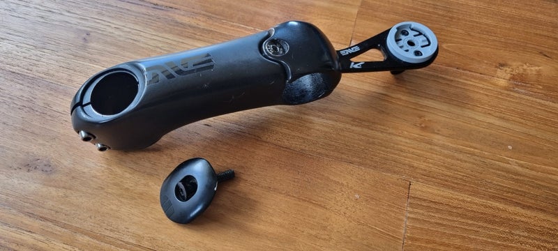 ENVE Aero 110mm Stem & Integrated Computer mount Carousel 1