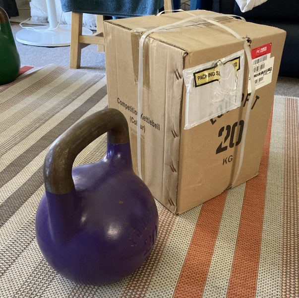 Equipfit 20kg competition kettlebell, new in box Carousel 2