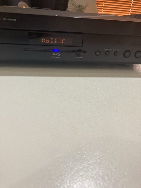 Yamaha BD-S2900 Blu-Ray Disc Player Carousel 20