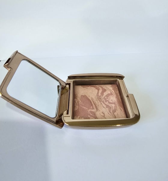 Hourglass Ambient Lighting Blush - Mood Exposure Carousel 1