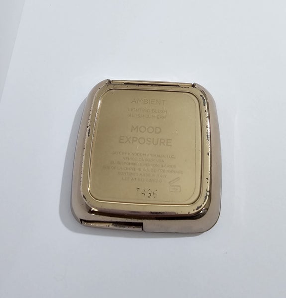 Hourglass Ambient Lighting Blush - Mood Exposure Carousel 5