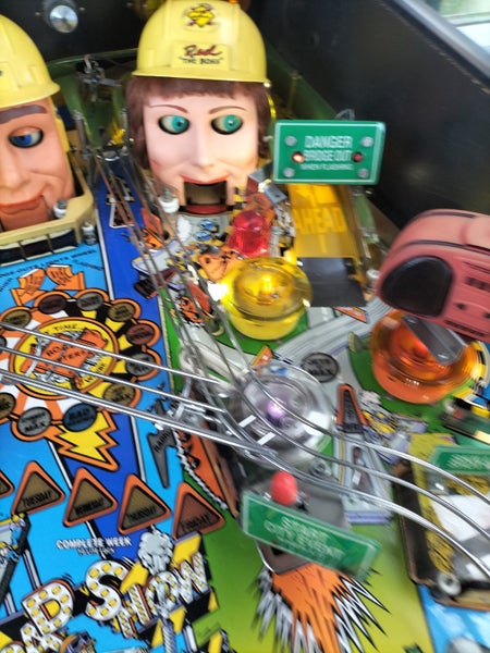 PINBALL MACHINE Carousel 11