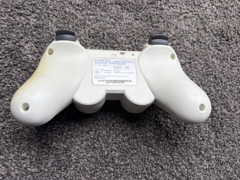 Official PS3 Controller White #1 Carousel 2