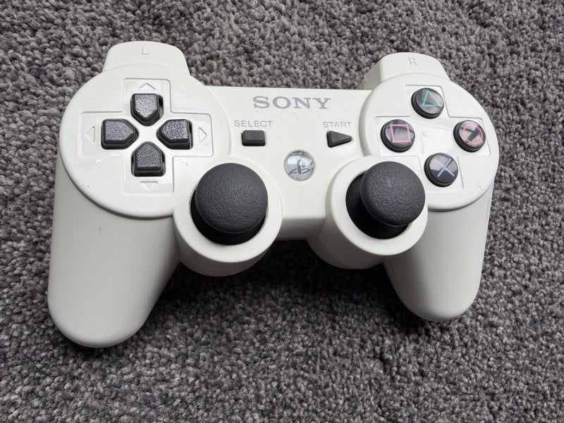 Official PS3 Controller White #2 Carousel 1