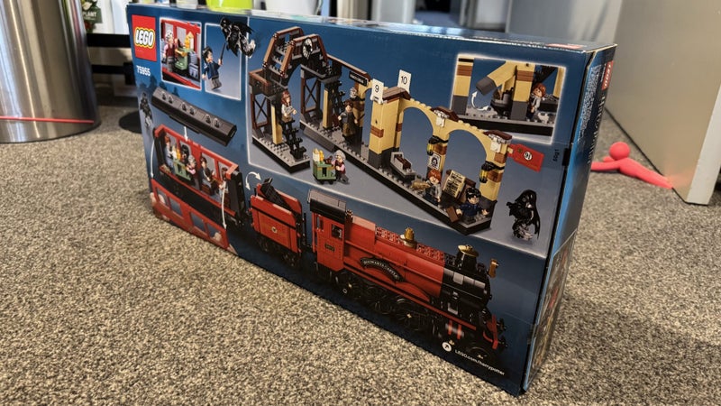 LEGO 75955 Hogwart Express Carousel 3