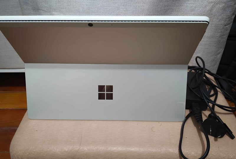 Microsoft Surface Pro 8 (LTE Model) – i5 | 8GB RAM | 256GB SSD | Keyboard Carousel 4