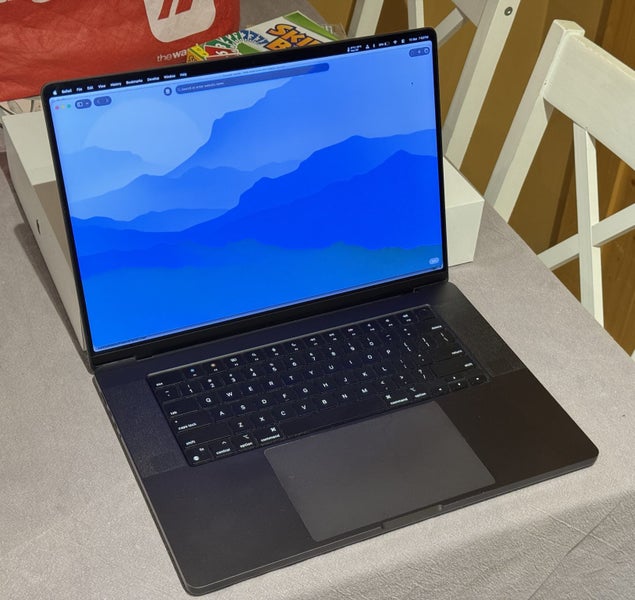 Macbook Pro 16" 2023 M3 Max 128GB+1TB PING ( A2991 , mini LED Display ) Carousel 1