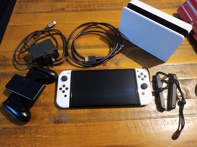 Nintendo Switch OLED Carousel 2