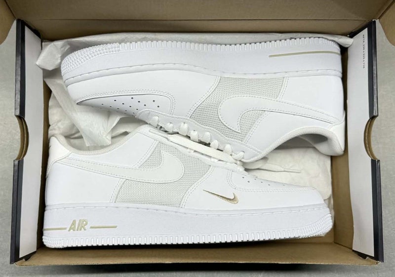 Nike Air Force 1 Low - IO1283-100 / Size 10/UK9/EUR44 Carousel 2