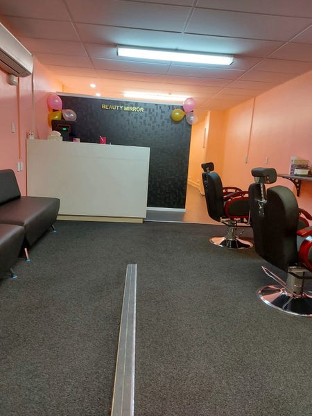 Urgent Sale: Established Beauty Salon - High Foot Traffic Location Carousel 1