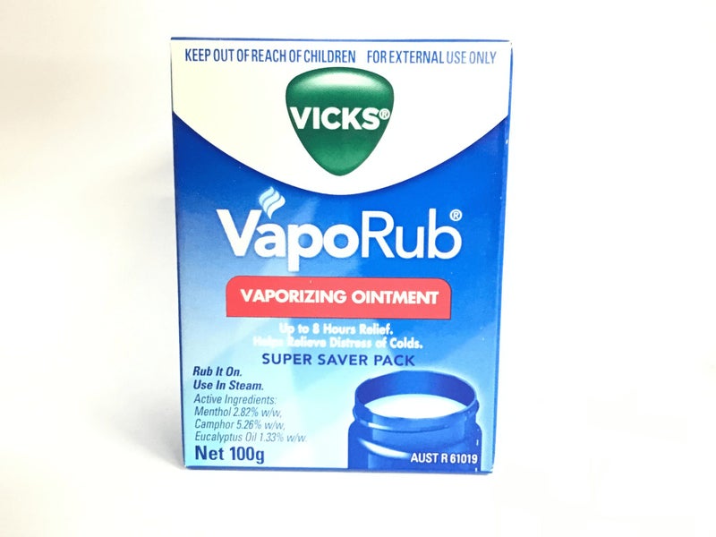 VICKS VapoRub ointment 100g Carousel 1