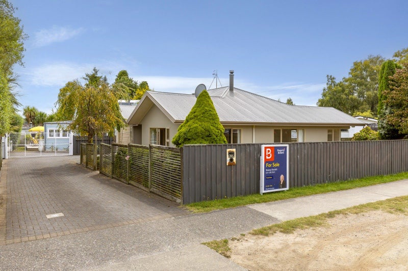 Image 1 of 20