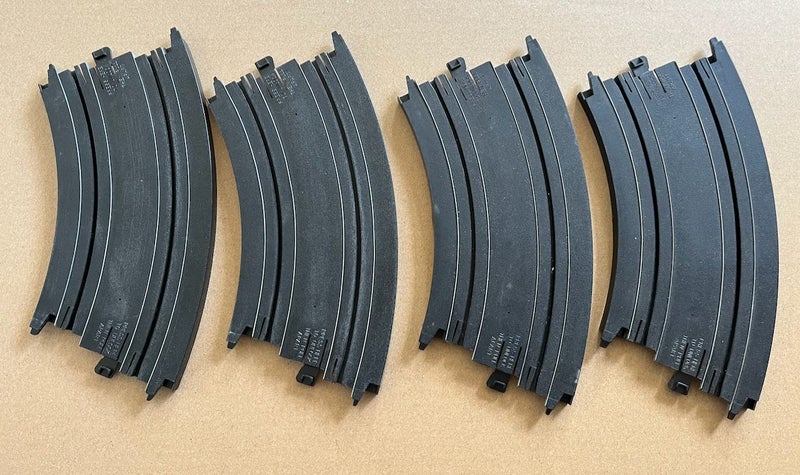 TYCO AFX - Slot Car Racing Track - 4x 9" 1/8 CURVES Carousel 1