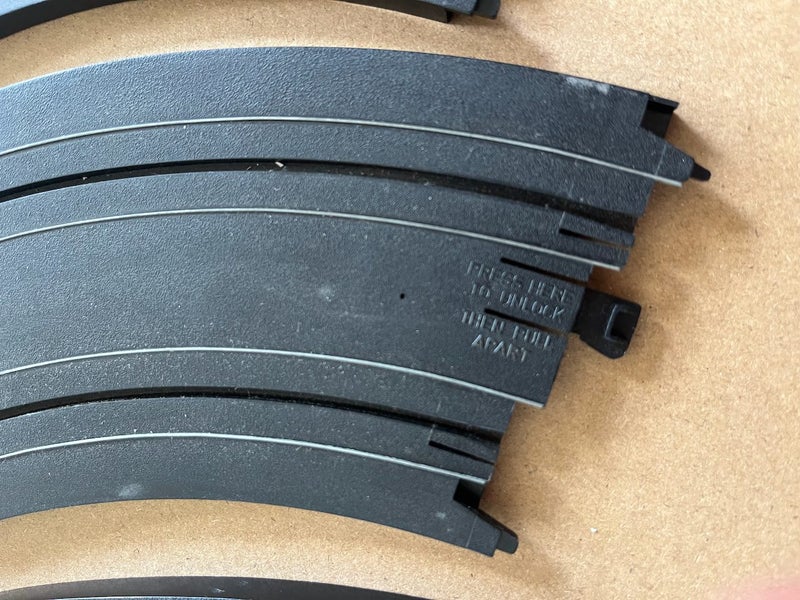 TYCO AFX - Slot Car Racing Track - 4x 9" 1/8 CURVES Carousel 2