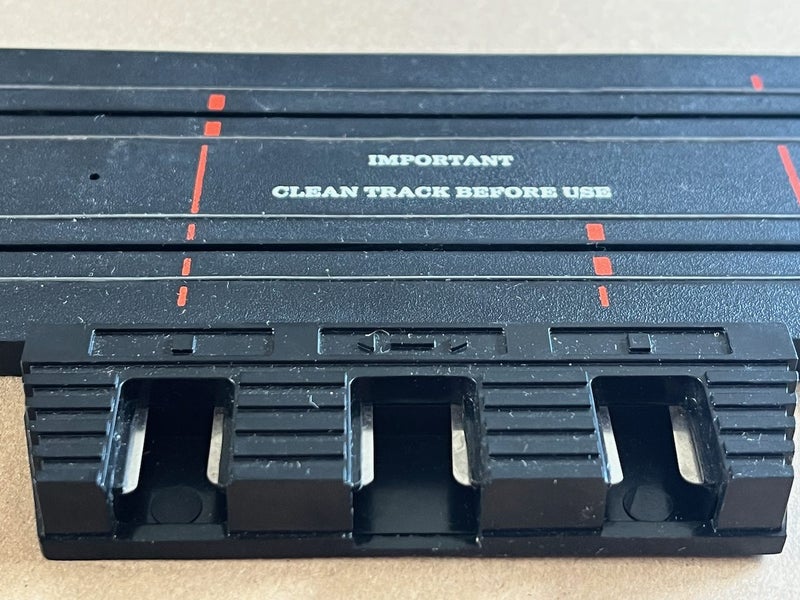 AFX / TOMY SLOT CAR - POWER SUPPLY PACK (NZ) & TERMINAL TRACK Carousel 14