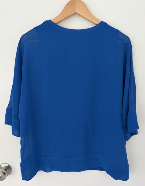 Foxwood sheer top with sleeveless lining Carousel 2