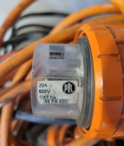 3 phase plugs and cords x 10 Carousel 4