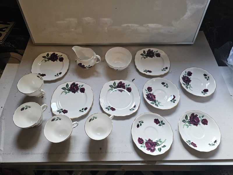 Vintage Royal Vale Bone China Tea Set – Rose Pattern – Made in England Carousel 4