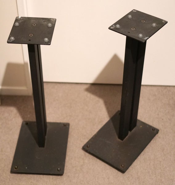 Black & Heavy HiFi Bookshelf Speaker Stands on Spikes Carousel 1