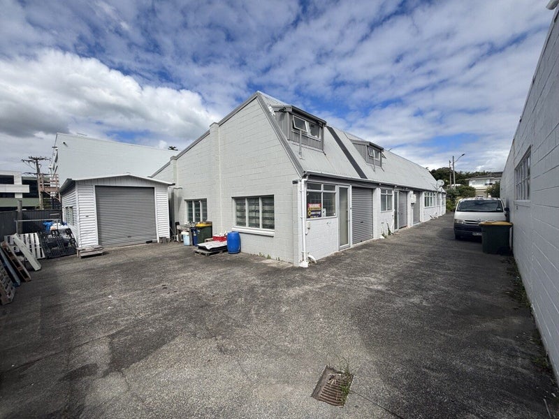 Image 1 of 5