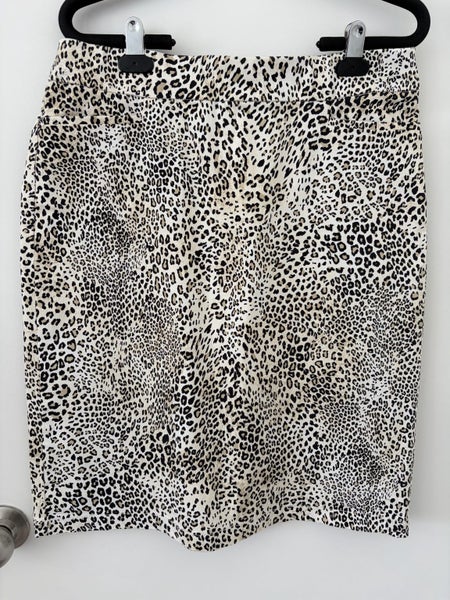 Knewe label leopard print skirt sz12 Carousel 1