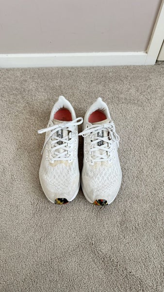 NIKE Zoom Pegasus 36 Running Shoes US 7.5 Carousel 1