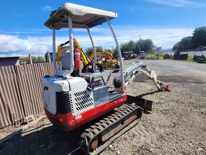 Takeuchi TB016 1.6 ton excavator Carousel 2