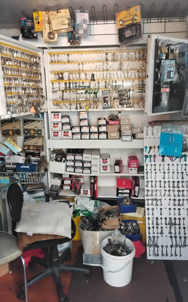 Mobile Locksmith and key cutting Carousel 5