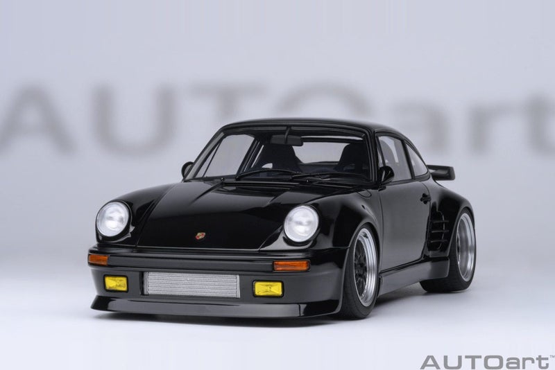 Auto Art 1/18 78158 Porsche 911 (930) Turbo Wangan Midnight Blackbird Carousel 1