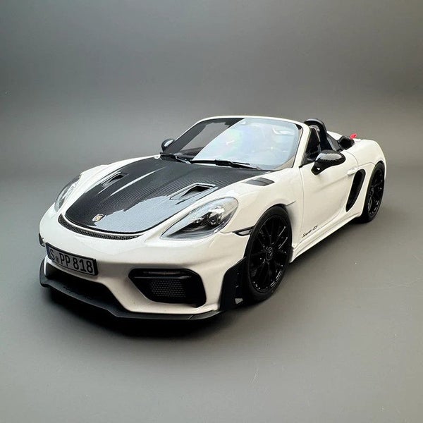 Norev 187274 Porsche 718 Spyder RS 2023 Weissach Pack Carousel 1