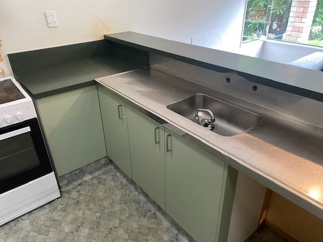 Kitchen402717912597811204
