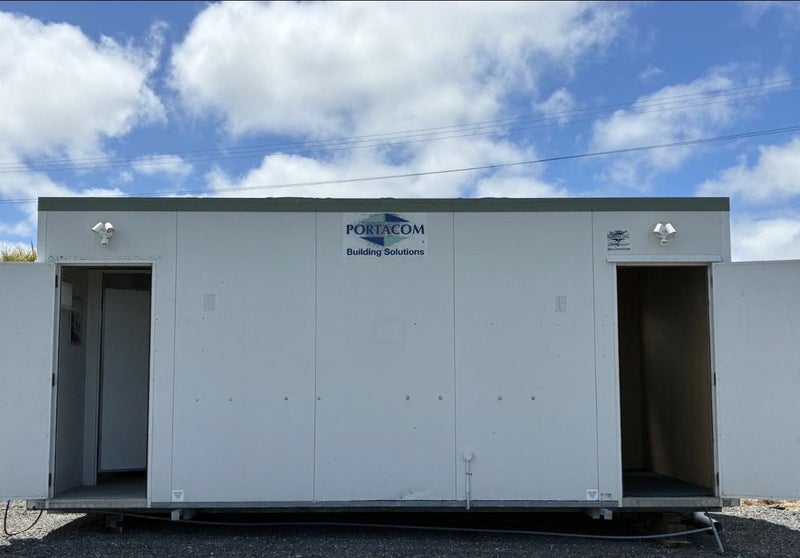 6m x 3m toilets/office Carousel 1