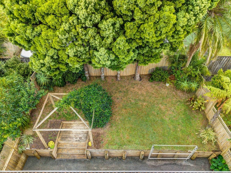 Image 3 of 22