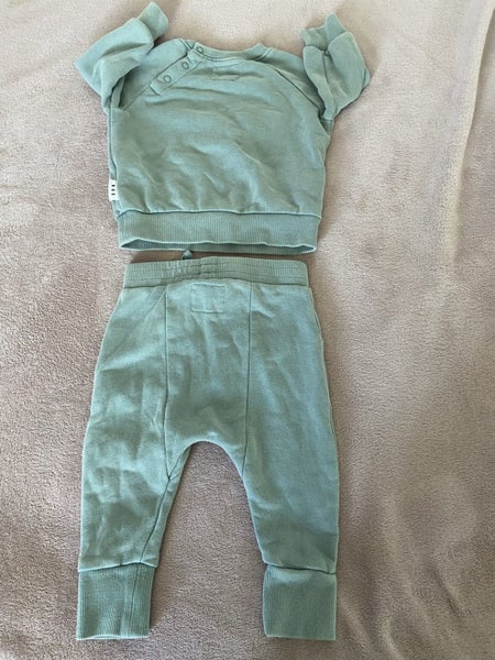 Hux Baby tracksuit set 6-12 months Carousel 2