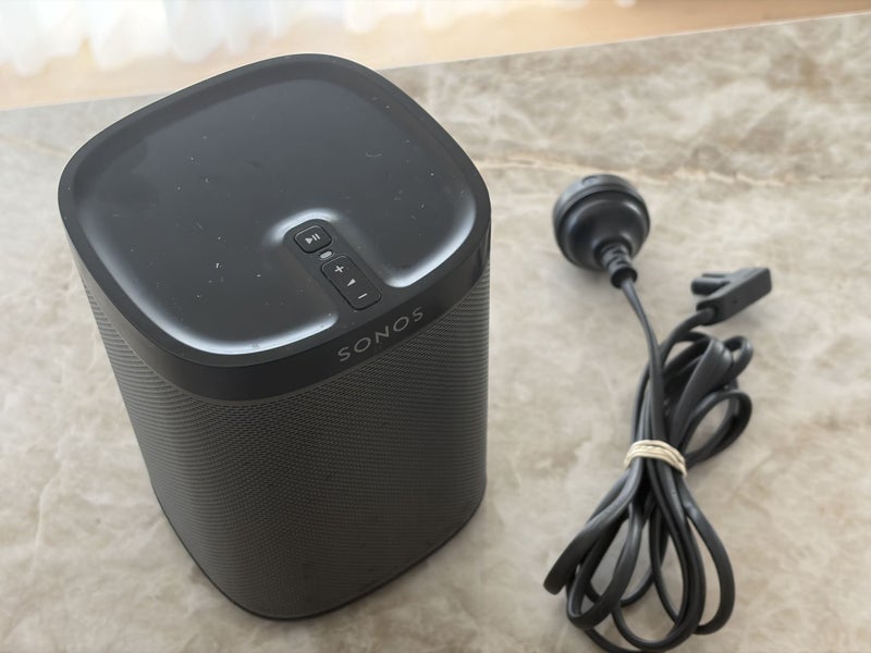 Sonos Play 1 Black Speaker Carousel 2