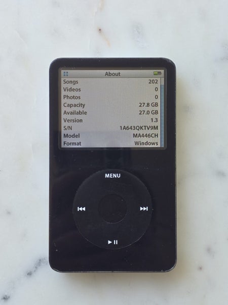 iPod Video/Classic 5.5th Gen 30GB - Black Carousel 1