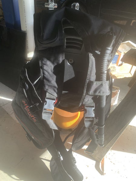 Dive gear Carousel 2